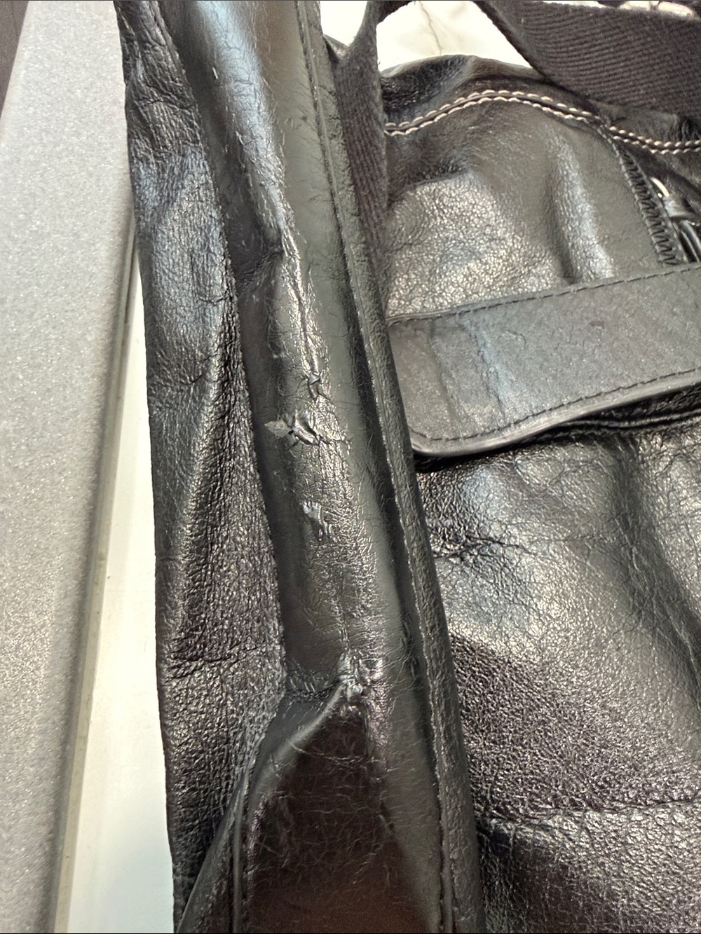 The Sak Black Pebbled Leather Crossbody Bag Purse - Picture 10 of 10